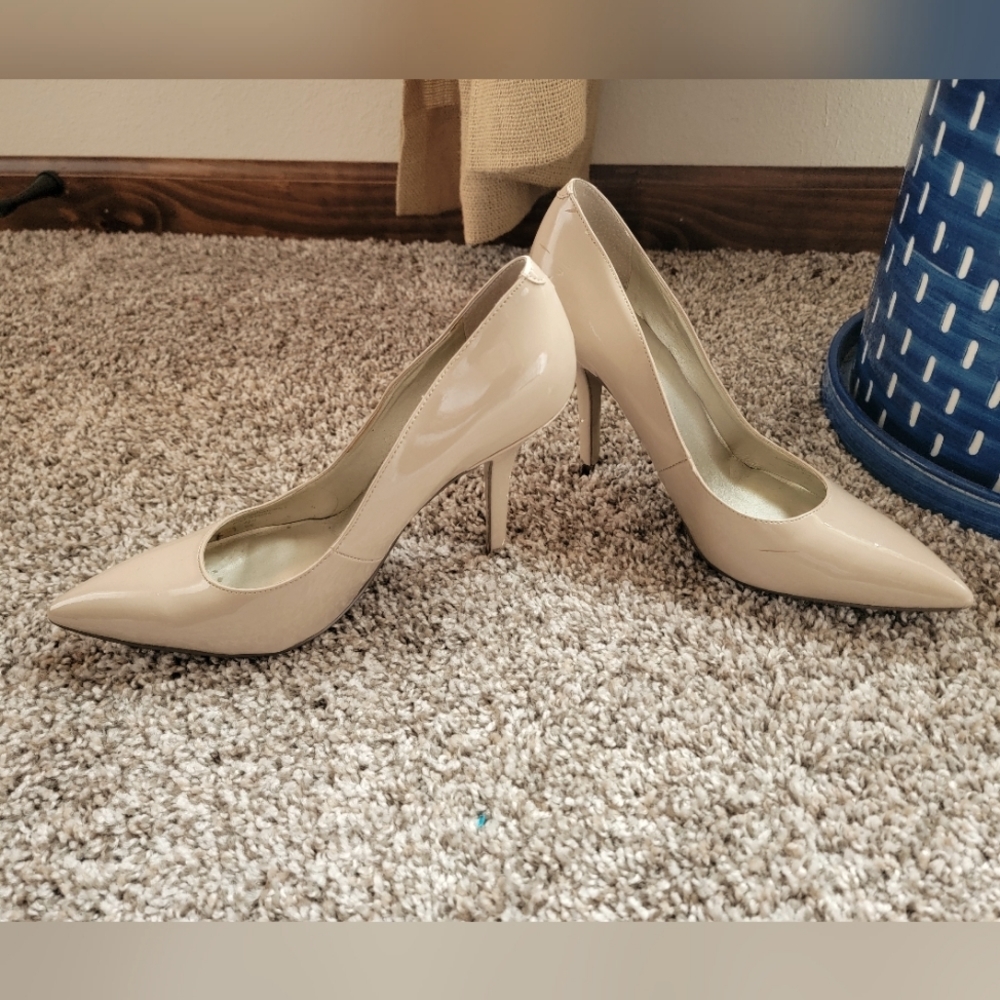 Guess High Heels. Nude 4 in heels